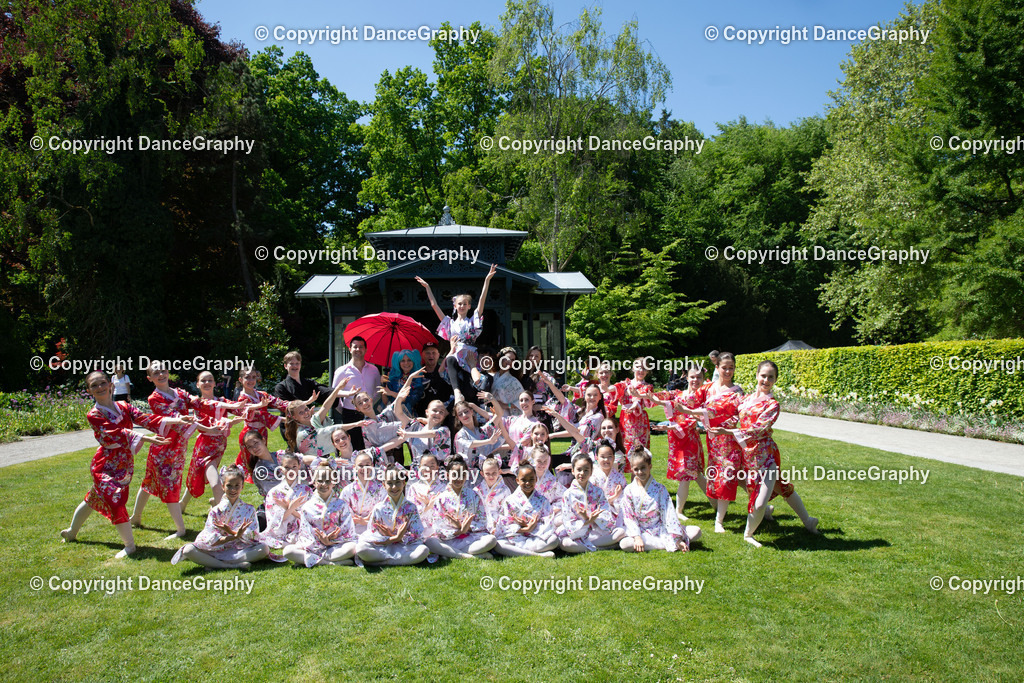 GPHY3834 | DanceGraphy - Realisiert mit Pictrs.com