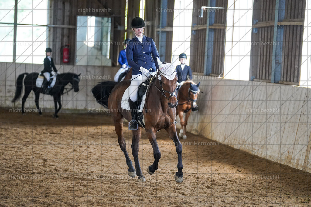 20230518-FAH03857 | Frühjahrsturnier, landberg am Lech, 2023, Reitclub Landsberg, Turnierbilder, Fotos Turnier Landsberg, Fotoagentur Herrmann, Turnierfotografen Bayern, reitsport Fotograf, Pferde Fotograf