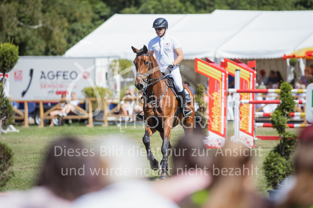 220717_LC_GroßerPreis-924 | Deine schönsten Turniermomente als professionelle Fotos! Entdecke hochwertige Pferdesport-Fotografie im Online-Shop. Jetzt Fotos finden & bestellen!