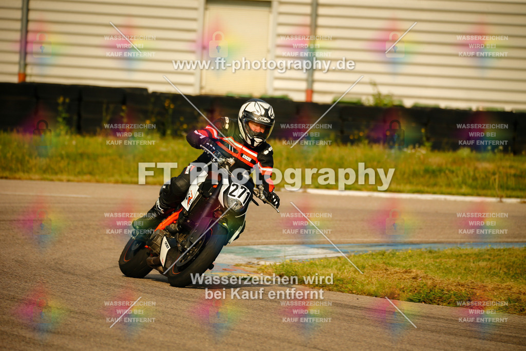 _MOT5120 | Hier findet Ihr Bilder von Touristenfahrten auf der Nürburgring Nordschleife oder von anderen Veranstaltungen die ich besucht habe. Viel Spass beim Durch Schauen 