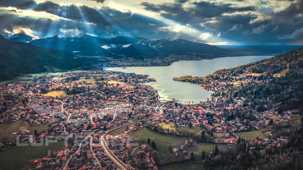 Sonnenstrahlen über dem Tegernsee;  | LuftBuidl Tegernsee - Realisiert mit Pictrs.com