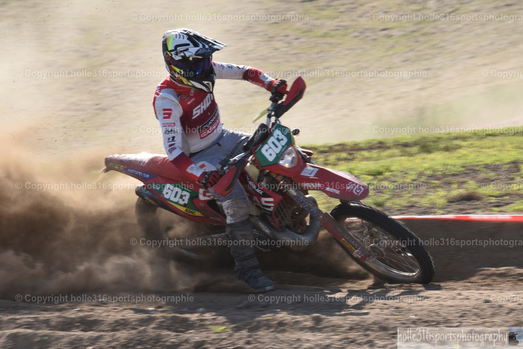 DSC_0358 | Sportfotografie , Motorsport, Motoross, Reitsport, Mointainbike, Enduro,
Landschaft , Outdoor, Eventfotografie, Landschaft, Bilder online bestellen - Realisiert mit Pictrs.com