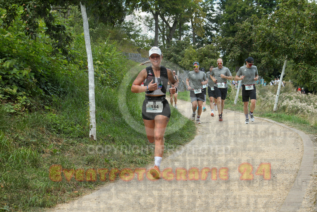 250824_1259_EX1_1076 | Sportfotografie im Rhein-Sieg Kreis, Köln, Bonn, NRW, Rheinland Pfalz, Hessen, etc. Unser Tätigkeitsfeld umfasst den Laufsport vom Volkslauf über den Marathon, Duathlon, Triathon bis zum Ultralauf wie Kölnpfad Ultra oder Schindertrail.