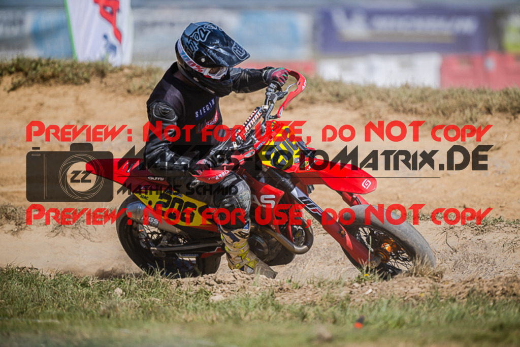 MaZZes_FotoMatrix_220703_5582 | S1