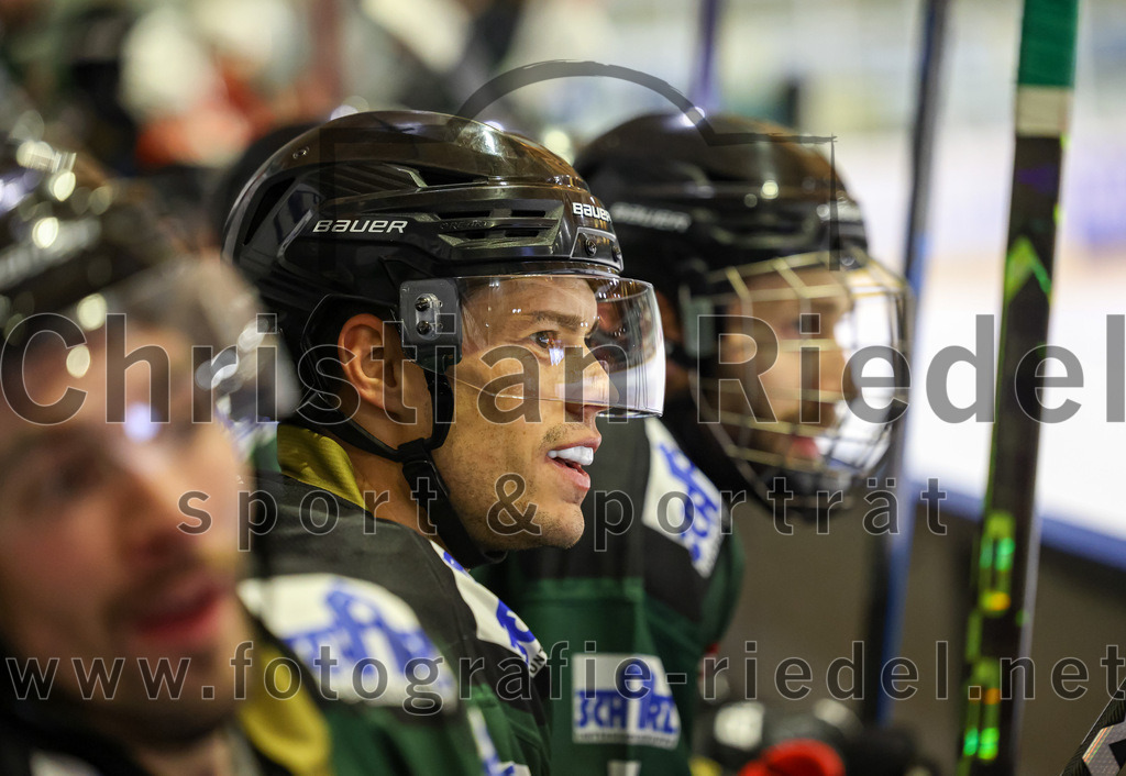 2022-12-16_140_TSV_Erding_gegen_EC_Pfaffenhofen | Erding, Deutschland, 16.12.2022:
Eishockey, Bayernliga 2022 / 2023, 21. Spieltag, TSV Erding gegen EC Pfaffenhofen, Endergebnis: 14:1

Mark Waldhausen (Erding Gladiators, #27)

Foto: Christian Riedel / fotografie-riedel.net