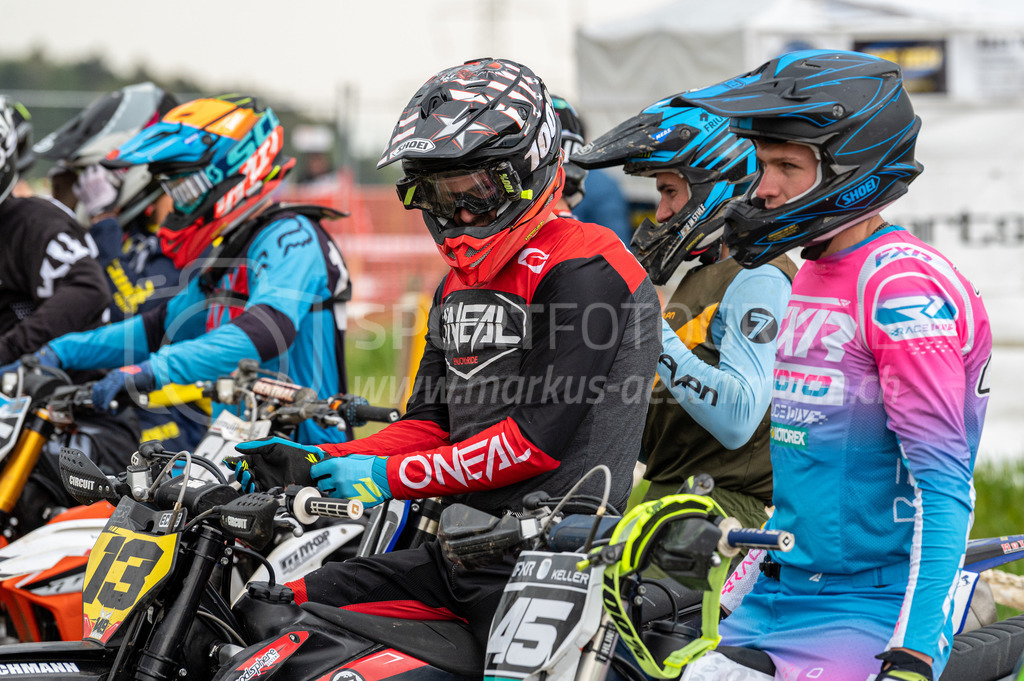 Motocross Schlatt bei Winterthur - 30. April 2022 | Motocross Schlatt bei Winterthur
MC Wila, Schlatt bei Winterthur
Bild: Sportfotografie Markus Aeschimann | www.markus-aeschimann.ch - Realisiert mit Pictrs.com