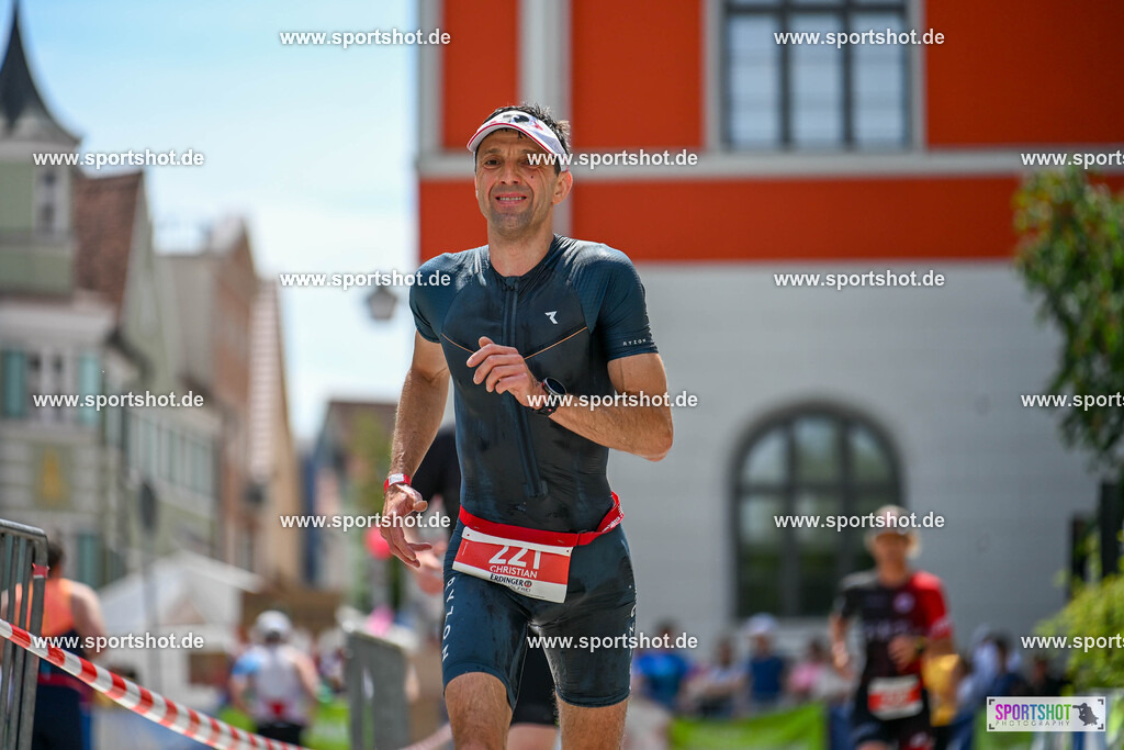 SZI_7379 | Stadttriathlon Erding 2025. #yourpictrs #sportshot_your_pictrs @Sportshotphotography #stadttriathlonerding Copyright: www.sportshot.de