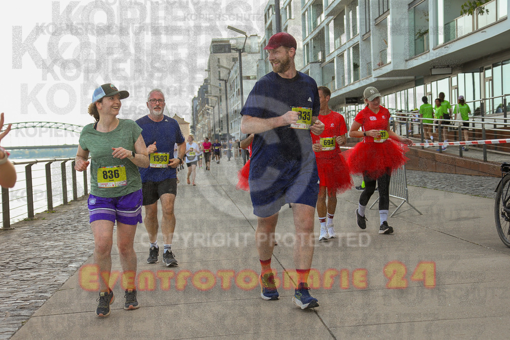 250920_1455_EX1_8205 | Sportfotografie im Rhein-Sieg Kreis, Köln, Bonn, NRW, Rheinland Pfalz, Hessen, etc. Unser Tätigkeitsfeld umfasst den Laufsport vom Volkslauf über den Marathon, Duathlon, Triathon bis zum Ultralauf wie Kölnpfad Ultra oder Schindertrail.