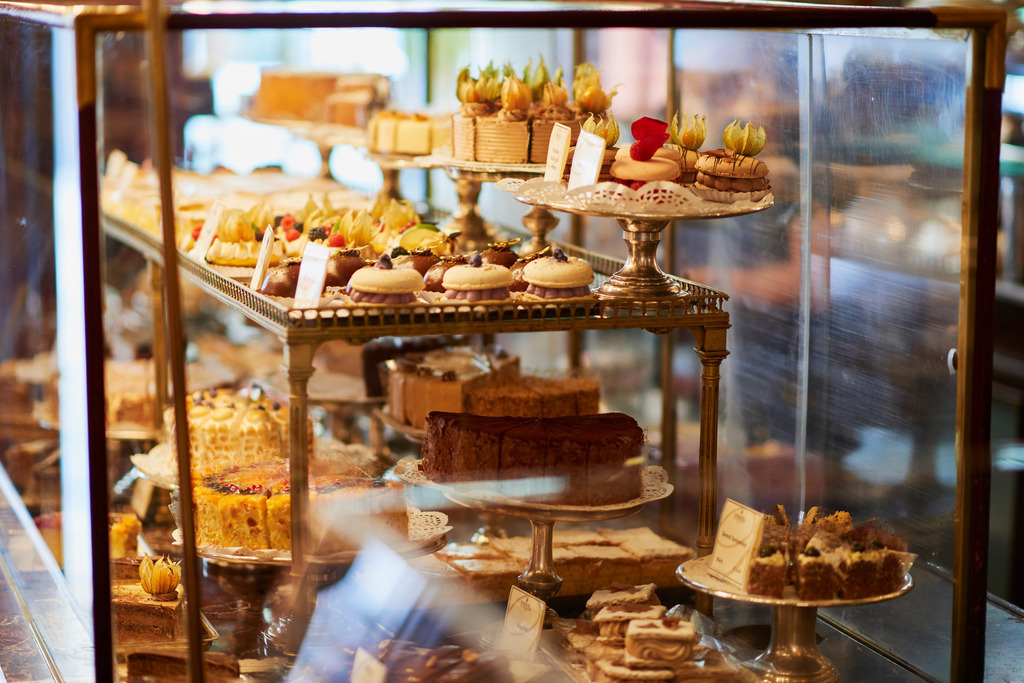 Demel K. u. K. Hofzuckerbäcker | Wien, Austria - August 09, 2017: Demel K. u. K. Hofzuckerbäcker; Detailaufnahmen im Verkaufsraum. - Realisiert mit Pictrs.com