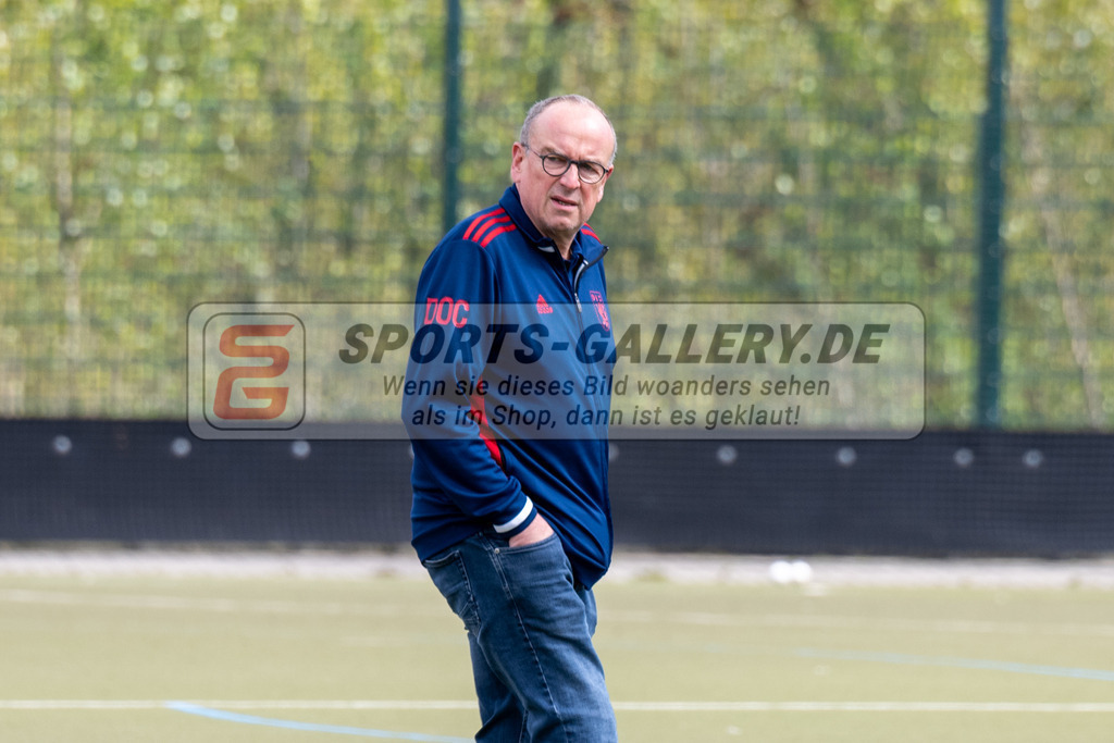 SFE_20240421_0006 | Düsseldorf, Deutschland, 21.04.2024:  in Aktion waehrend des Spiels der Feldhockey 1. Bundesliga Damen zwischen Düsseldorfer HC - Münchener SC im Düsseldorfer Hockeyclub 1905 e.V. am 21.04.2024 in Düsseldorf, Deutschland. (Foto von Stephan Fehrmann)

Düsseldorf, Germany, 21.04.2024:  in action during the game of Feldhockey 1. Bundesliga Damen between Düsseldorfer HC - Münchener SC in Düsseldorfer Hockeyclub 1905 e.V. at 21.04.2024 in Düsseldorf, Deutschland. (Foto von Stephan Fehrmann)