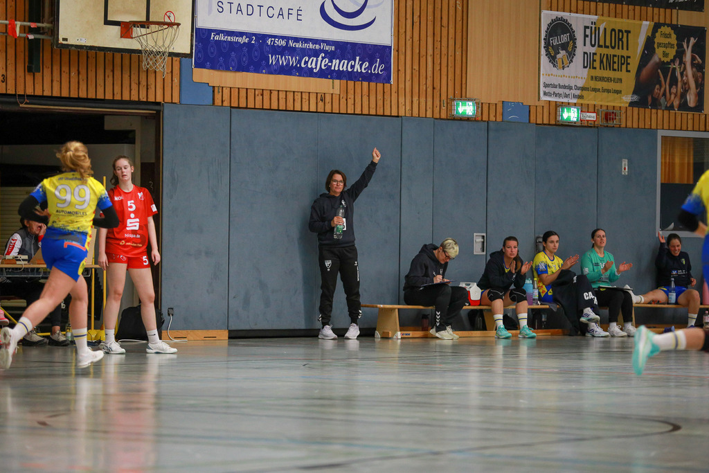 SVN_SvSchermbeck_051024_136 | Bildergalerie von Sport-Ereignissen aber auch von weiteren spannenden Dingen - nicht nur vom Niederrhein. In Anlehnung an den bekannten Spruch von Hanns Dieter Hüsch heißt das Motto: "Niederrhein ist überall".  - Realisiert mit Pictrs.com