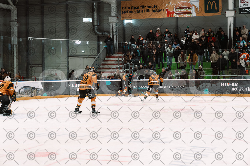 Alligators_vs_Fuessen_26.10.2025-077 | Höchstadt Alligators Fotogalerie: Eishockey-Action aus Franken. Professionelle Spielfotos, Portraits & Stadionbilder zum Download. Jetzt entdecken! - Realisiert mit Pictrs.com