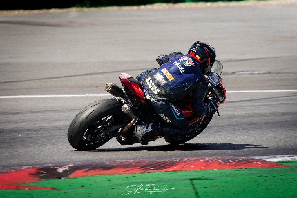 Ducati Trackday Hockenheimring 2026 | Entdecken Sie die faszinierende Welt von Alexander Tschuncky Arts: Kreative Fotografie, atemberaubende Automobilkunst und hochwertiger Bilderdruck. Lassen Sie sich inspirieren! - Realisiert mit Pictrs.com