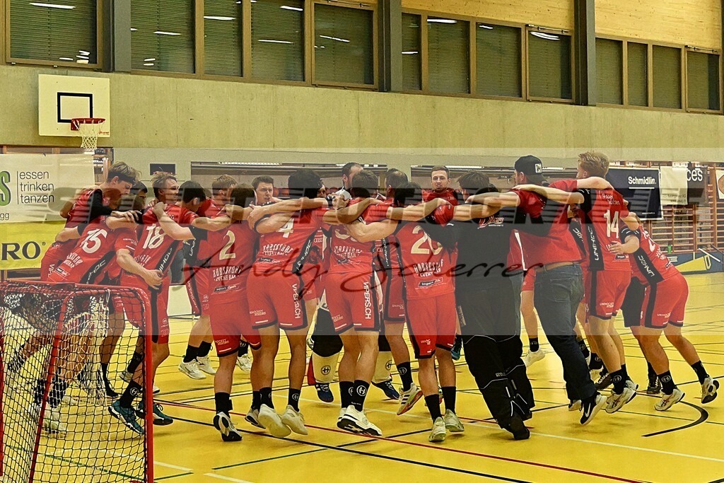 aaaaDSC_7001 | Kaufen Sie Sportbilder im Onlineshop von Andy Scherrer Sportfotografie. Faszinierende Bilder von Sportevents aus der ganzen Schweiz. Fussball, Frauenfussball, Unihockey, Handball, Schwingen und weiteren Sportarten. - Realisiert mit Pictrs.com