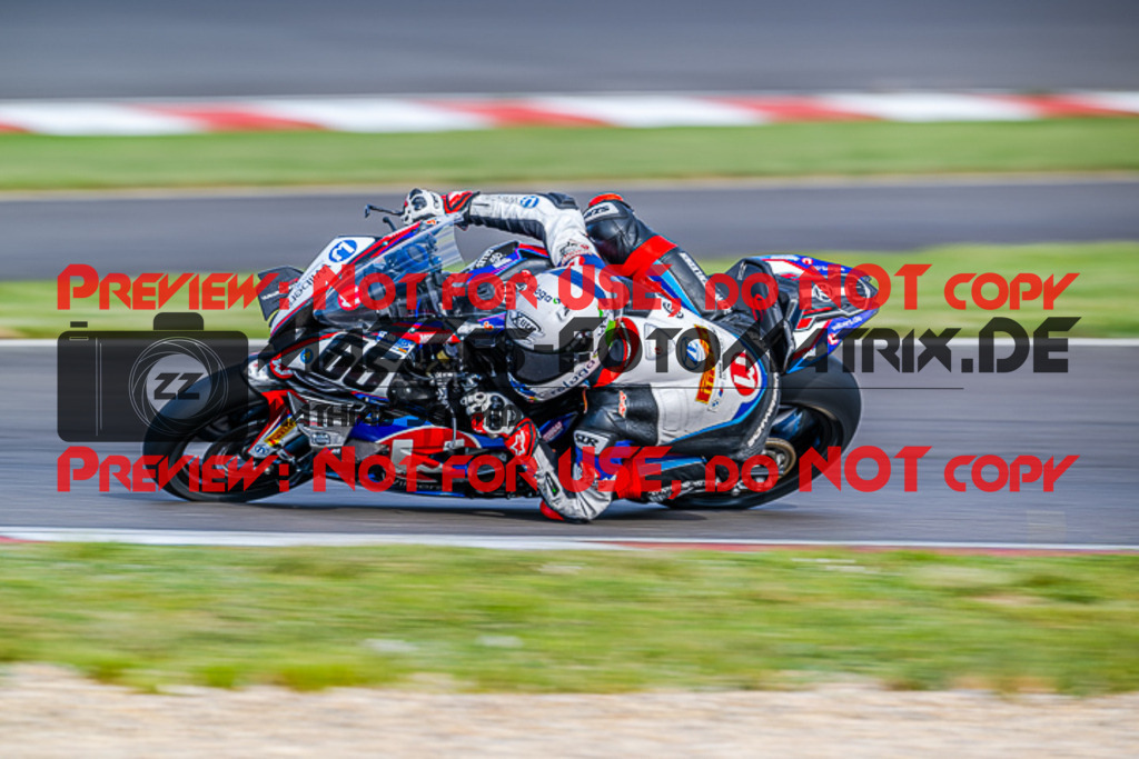 MaZZes_FotoMatrix_220506_93635 | Fotograf Mathias Schmid
Sportfotograf,
Eventfotograf,
Hochzeitsfotograf,
Portraitfotograf