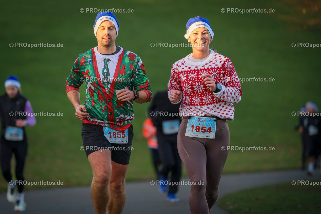 6. Bonner Nikolauslauf; Bonn, 14.12.2025 | Impressionen vom 6. Bonner Nikolauslauf am 14.12.2025 in Bonn (Nordrhein-Westfalen). 