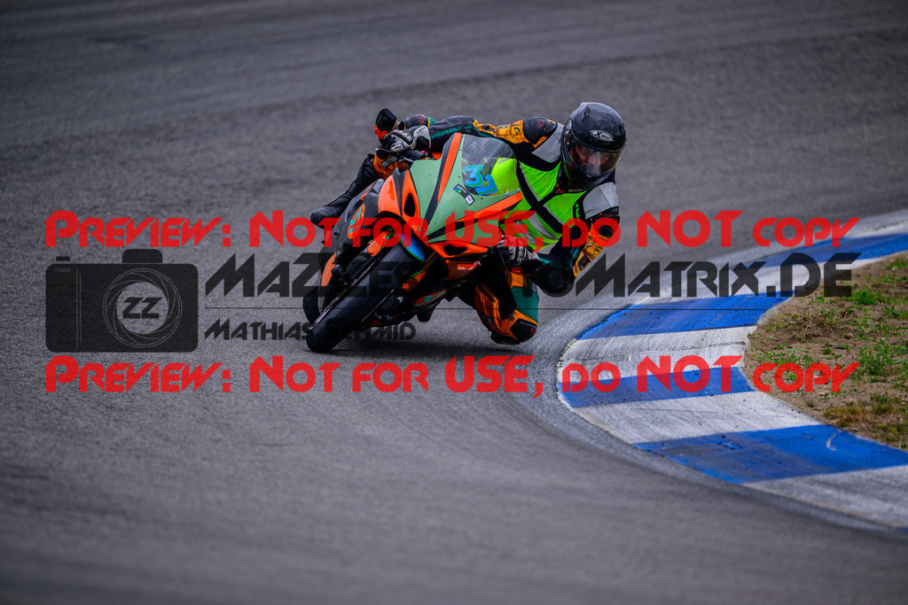 MaZZes_Fotomatrix_20250421_6007705_5572 | GELB