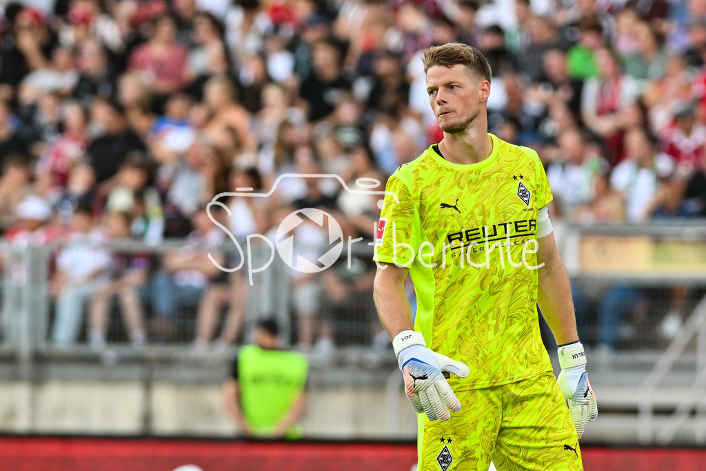 1. FC Nürnberg - Borussia Mönchengladbach | im Bild Jonas OMLIN (Borussia Moenchengladbach 1) / Einzelfoto / Freisteller / Testspiel: 1. FC Nuernberg - Borussia Mönchengladbach, Max-Morlock Stadion am 26.07.2025 / DFL REGULATIONS PROHIBIT ANY USE OF PHOTOGRAPHS AS IMAGE SEQUENCES AND/OR QUASI-VIDEO