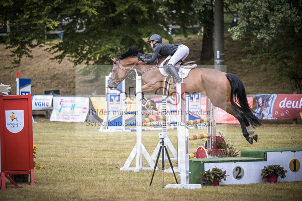 DOS_0505 | Entdecke hochwertige Reitturnierfotos von Foto Oger. Professionell, emotional und authentisch – jetzt Lieblingsmomente im Shop bestellen.Deutschlandweite Turnierfotografie. - Realisiert mit Pictrs.com