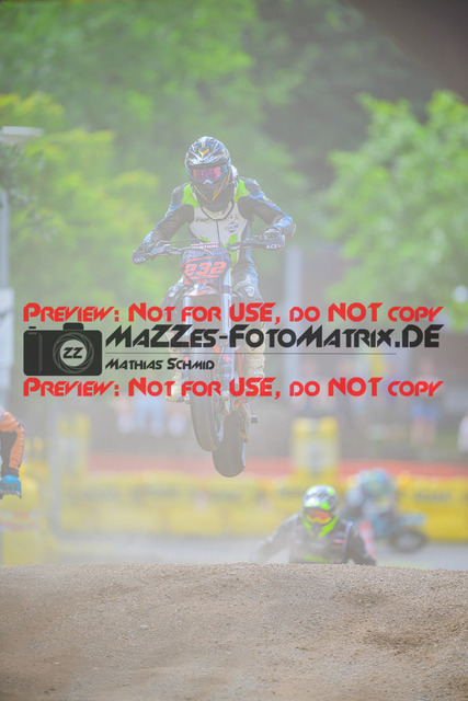 MaZZes_FotoMatrix_240817_6007705_8351 | S2