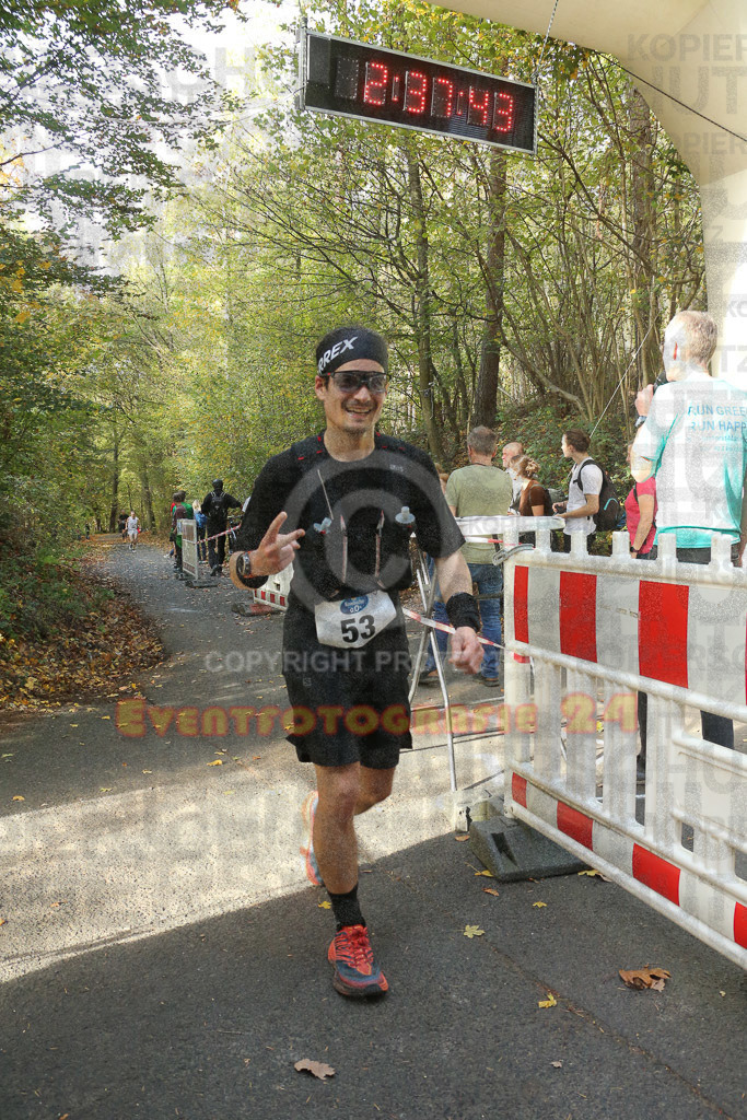 221030_1240_EX1_6657 | Sportfotografie im Rhein-Sieg Kreis, Köln, Bonn, NRW, Rheinland Pfalz, Hessen, etc. Unser Tätigkeitsfeld umfasst den Laufsport vom Volkslauf über den Marathon, Duathlon, Triathon bis zum Ultralauf wie Kölnpfad Ultra oder Schindertrail.