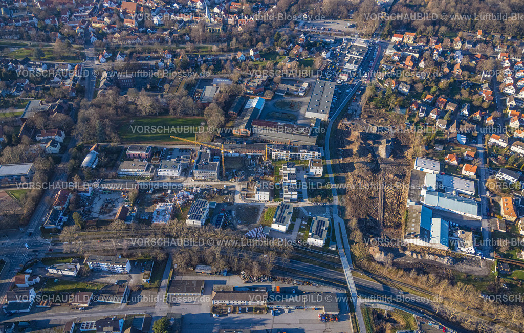 Soest230206177 | Luftbild, Baugebiet Wohngebiet Rennekamp, Niederbergheimer Straße, Sportplatz, Soest, Soester Börde, Nordrhein-Westfalen, Deutschland