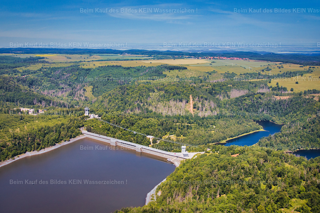 Rappbode_Talsperre_Titan_RT_Harz_6146 | Die Rappbode-Talsperre oder Rappbodetalsperre ist eine von 1952 bis 1959 errichtete, aus Talsperre, Wasserwerk, Wasserkraftwerk und Stausee bestehende Stauanlage im Harz, die besonders im Stadtgebiet von Oberharz am Brocken im Landkreis Harz in Sachsen-Anhalt liegt. - Realisiert mit Pictrs.com