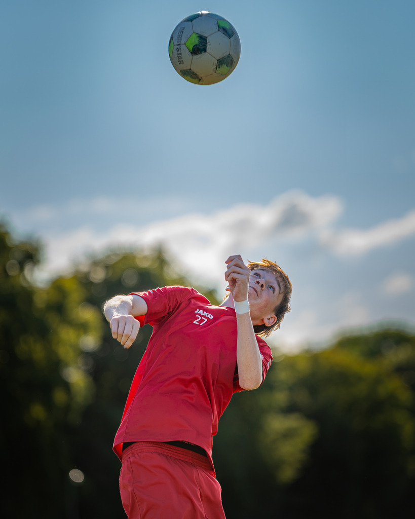blr.pics-01 | Professionelle Fußball- und Sportfotografie. Spielbilder online ansehen und kaufen – Einzelbilder oder komplette Galerien in hoher Qualität. - Realisiert mit Pictrs.com
