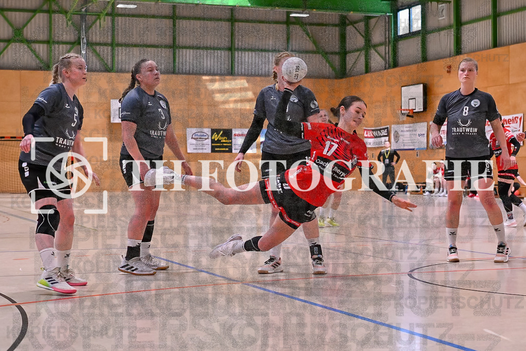 GER, SG Maulburg/Steinen - HB Kinzigtal, Handball, Suedbadenliga, 22. Spieltag, Saison 2023/2024, 27.04.2024 | Davina Schmidt (SG Maulburg/Steinen, #17) beum Wurf.

GER, SG Maulburg/Steinen - HB Kinzigtal, Handball, Suedbadenliga, 22. Spieltag, Saison 2023/2024, 27.04.2024

Foto: TH Fotografie/Thomas Hess