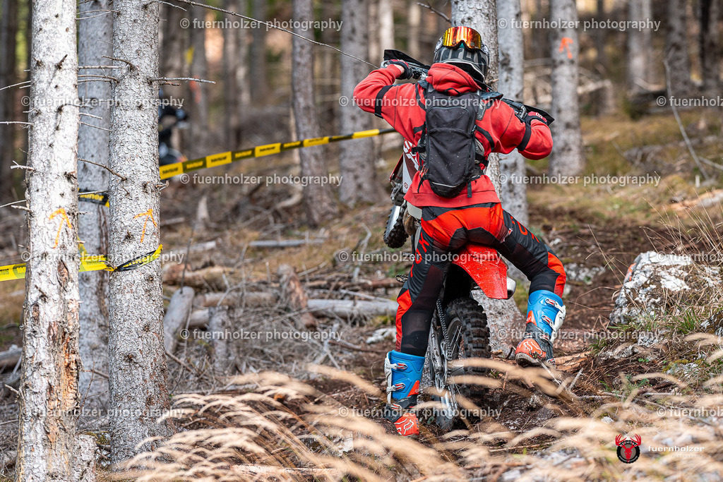 fuernholzer_251026-C2-169 | Fotografische Impressionen von der Red Stag Enduro Extreme by fuernholzer-photography.com. Endurosport in Österreich fotografisch festgehalten von fuernholzer. Auftragsfotografie für Private, Gewerbefotos und Industriefotografie. Eventfotografie, Sportfotografie und Motorsportfotografie. Anbieter von Fotoworkshops, Fototraining, fotografischen Vorträgen und Fotoseminaren.