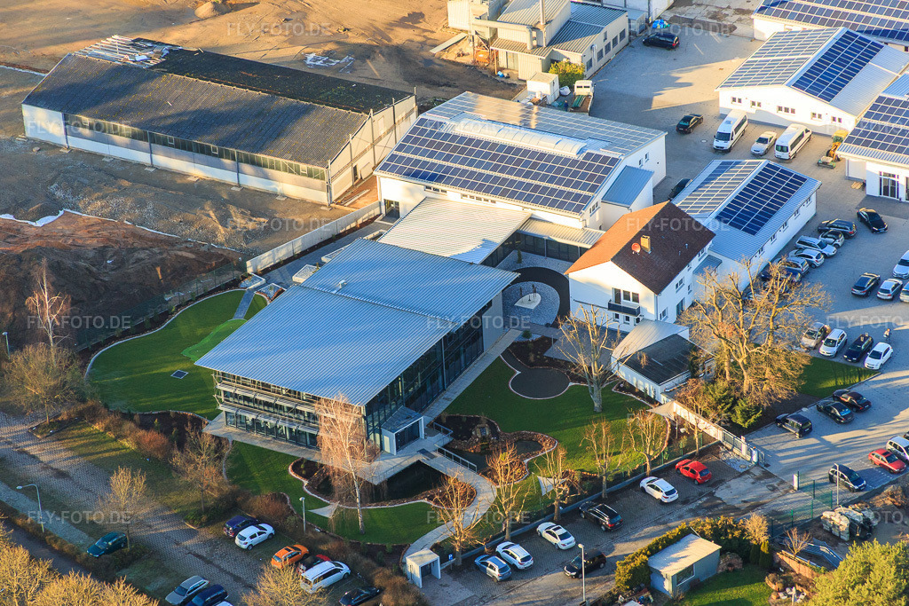 Luftbild: Quartier Lanzet mit Hagebau Kompakt - Gillet Baustoffe GmbH in Herxheim bei Landau im Bundesland Rheinland-Pfalz in Deutschland. Foto: IMG_076493.jpg vom 05.01.2015 durch Werner Riehm/FLY-FOTO.deGillet Webseite