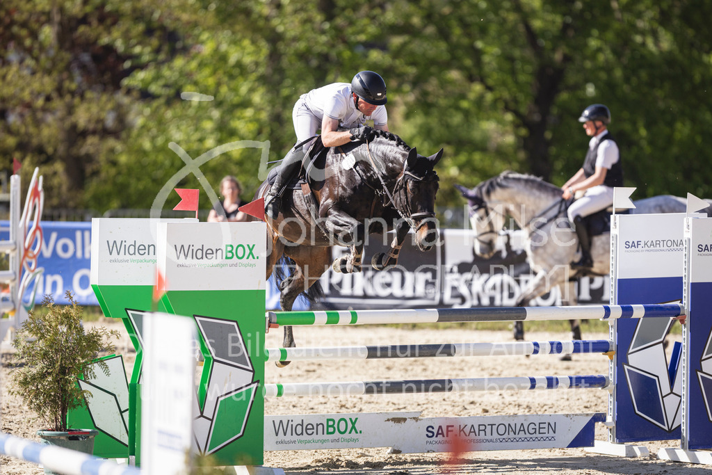 260501_Spenge_5_SprPf-L-530 | Deine schönsten Turniermomente als professionelle Fotos! Entdecke hochwertige Pferdesport-Fotografie im Online-Shop. Jetzt Fotos finden & bestellen!