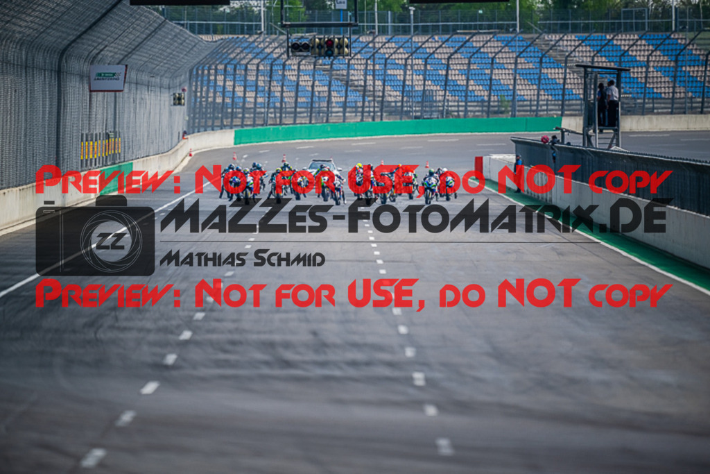 MaZZes_FotoMatrix_220508_92969 | Fotograf Mathias Schmid
Sportfotograf,
Eventfotograf,
Hochzeitsfotograf,
Portraitfotograf