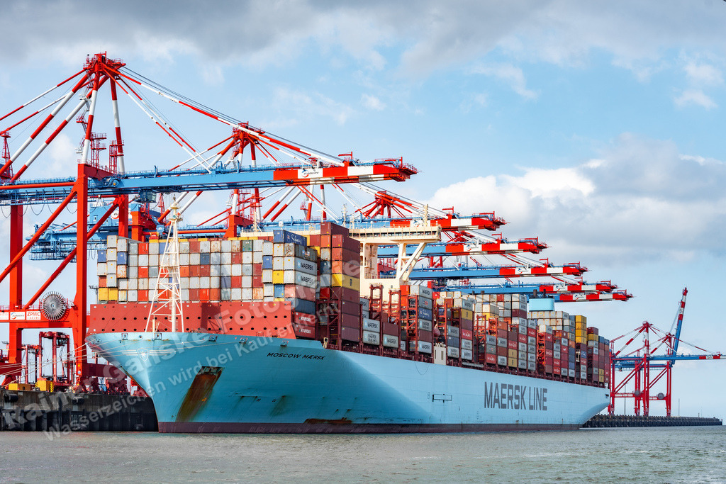 068 Wilhelmshaven sonstiges am Wasser - 09-09-2019 -R Ganske | Onlineshop mit Bildern von Stränden, Häfen und Meer. Leinwände, Poster, Kalender und andere Materialien erhältlich. Kommerzielle Lizenzen möglich.  - Realisiert mit Pictrs.com