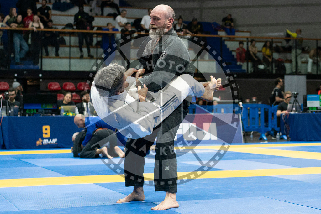 20240122PBB5380 | Fighters compete during the second day of the IBJJF European Championship in Paris, France, on January 22, 2024.