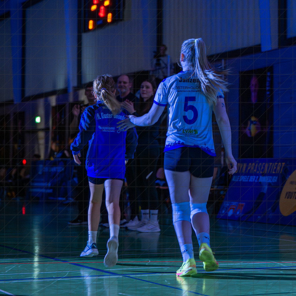 2. VBLF Nord 25/26 | Spiel 4072 | VC Osnabrück vs. Schweriner SC II | JANZEN Agatha (VC Osnabrück e.V. #5) //  17.01.26: 2. VBLF Nord 25/26 | Spiel 4072 | VC Osnabrück vs. Schweriner SC II / Osnabrück / Deutschland  //   CREDIT:www.bullenfotos.de, Martin König, Hörner Weg 40, D-49078 Osnabrück, +4917663732967 // Nutzung und Weitergabe nur zu den vereinbarten Zwecken. Presseanfragen an Ersteller. Alle Rechte beim Ersteller. Honorierung nach MFM. - Realisiert mit Pictrs.com