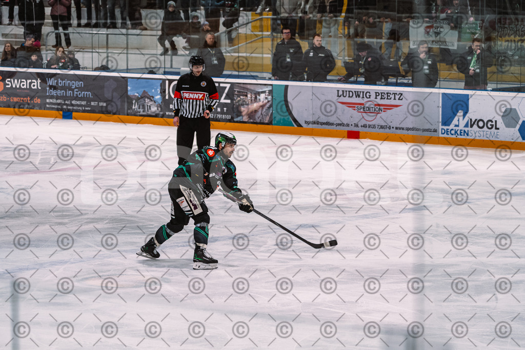 Alligators_vs_Memmingen_05_12_2025-065 | Höchstadt Alligators Fotogalerie: Eishockey-Action aus Franken. Professionelle Spielfotos, Portraits & Stadionbilder zum Download. Jetzt entdecken! - Realisiert mit Pictrs.com