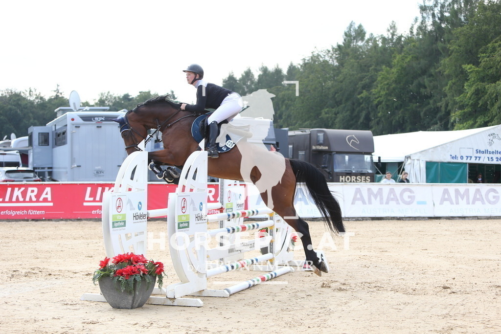 DL2Q2460 | Willkommen bei Brunnmayr - Design & Fotografie – Ihrem Spezialisten für Reitturniere und Pferdeveranstaltungen in Oberösterreich, Salzburg und Bayern! Seit über 17 Jahren sind wir leidenschaftlich dabei.