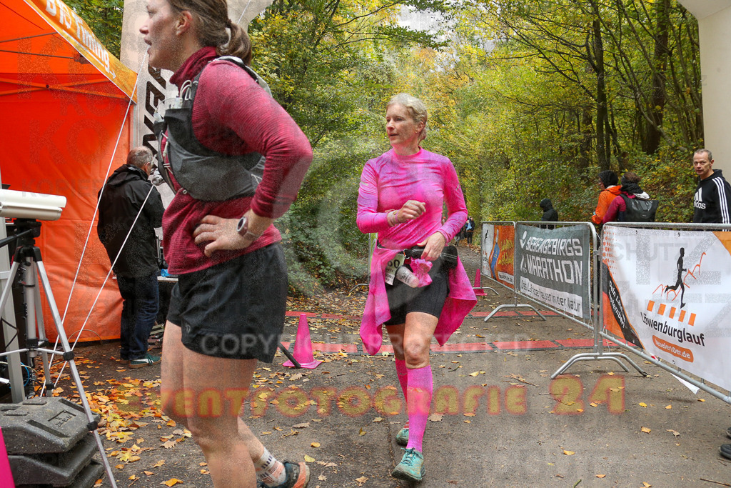251026_1325_EX1_3441 | Sportfotografie im Rhein-Sieg Kreis, Köln, Bonn, NRW, Rheinland Pfalz, Hessen, etc. Unser Tätigkeitsfeld umfasst den Laufsport vom Volkslauf über den Marathon, Duathlon, Triathon bis zum Ultralauf wie Kölnpfad Ultra oder Schindertrail.