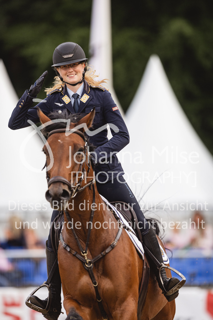 230903_HKM-BCH_Finale6j-161 | Deine schönsten Turniermomente als professionelle Fotos! Entdecke hochwertige Pferdesport-Fotografie im Online-Shop. Jetzt Fotos finden & bestellen!