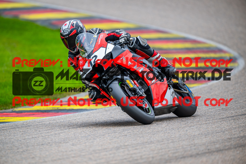 MaZZes_FotoMatrix_240503_6007705_6546 | STK1000