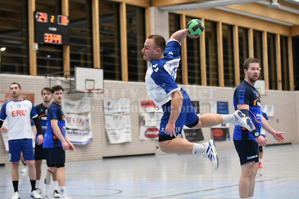 HC Deggendorf : TSV Simbach II   | Aaron Zaglauer (HC Deggendorf  #17) - Realisiert mit Pictrs.com