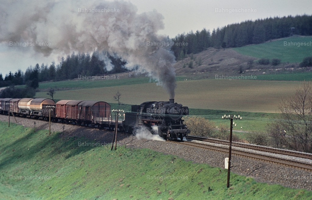 Bild0003 | Stöbern Sie durch einzigartige Aufnahmen und finden die perfekte Aufnahme für jeden Eisenbahnentheusiast! Stellen Sie sich aus einer Reihe von Möglichkeiten wie der Druck auf Leinwände, Fotoposter, Kalender oder Magnetfotos Ihr Geschenk zusammen - Realisiert mit Pictrs.com