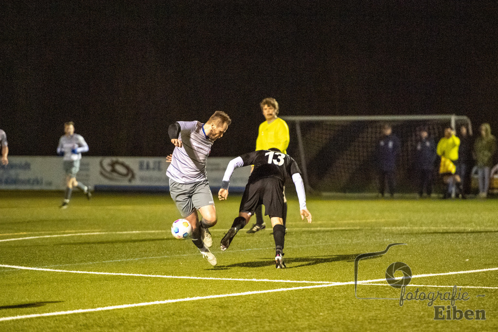 FC Rastede-TuS Eversten | FC Rastede (blau)-TuS Eversten (schwarz) am 26.01.2024; in Rastede (Sportanlage Köttersweg), Photo: Philip Eiben 2023 - Realisiert mit Pictrs.com