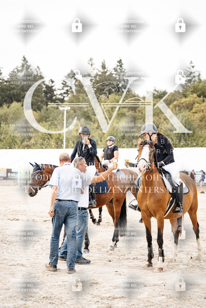 CK704263 | Turnierfotografie Pferdefotografie Trier Rheinland-Pfalz Pferdesport Reitsport Tierfotografie Sportfotografie Pferdevideo Pferdevideografie Equestrianvideography equestrianphotography  - Realisiert mit Pictrs.com
