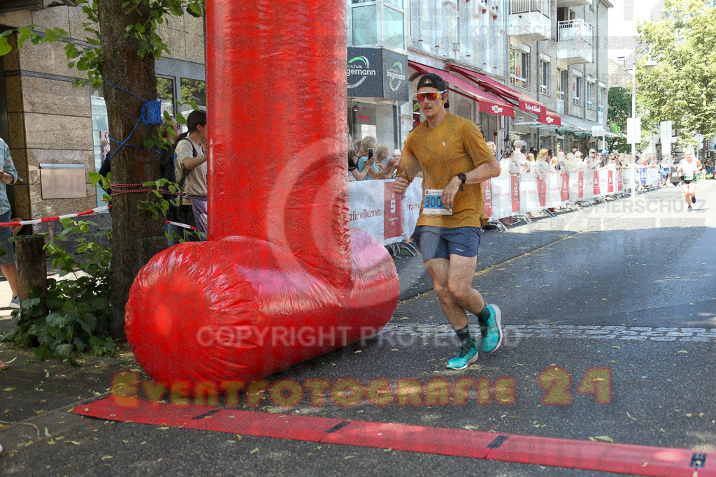 250621_1152_EX1_4189 | Sportfotografie im Rhein-Sieg Kreis, Köln, Bonn, NRW, Rheinland Pfalz, Hessen, etc. Unser Tätigkeitsfeld umfasst den Laufsport vom Volkslauf über den Marathon, Duathlon, Triathon bis zum Ultralauf wie Kölnpfad Ultra oder Schindertrail.