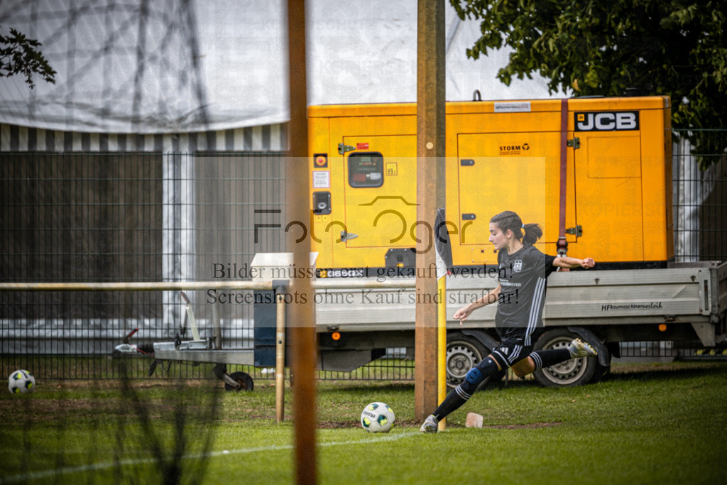 SG Bohmte/Ostercappeln/Schwagstorf - SG Hollenstede / Schwagstorf | Fr.-BZL Weser-Ems Süd · 1. Damen - SG Hollenstede / Schwagstorf · Sportplatz - Realisiert mit Pictrs.com