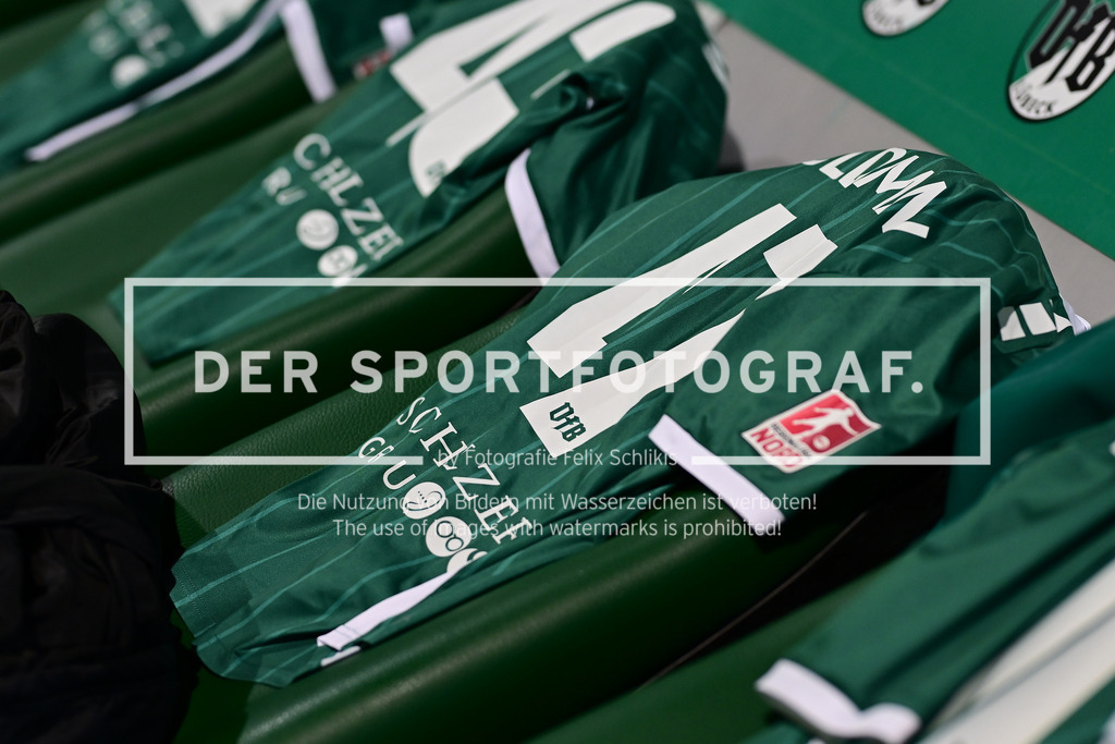 Fußball I Herren I Saison 2025-2026 I Regionalliga Nord I 16. Spieltag I VfB Lübeck - FC St. Pauli II I 02146 | Der Sportfotograf. - Realisiert mit Pictrs.com