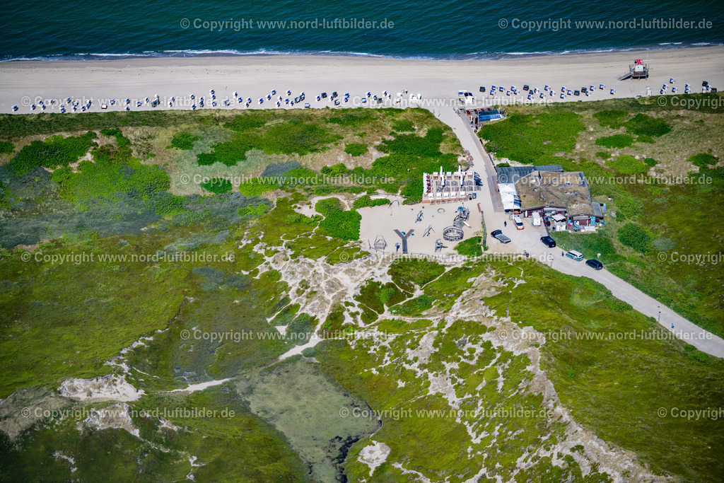 Sylt_Rantum_Sansibar_ELS_9419210625 | SYLT 13.08.2025 Gebäude des Restaurant " Sansibar " im Ortsteil Rantum (Sylt) in Sylt auf der Insel Sylt im Bundesland Schleswig-Holstein, Deutschland. // Building of the restaurant " Sansibar " in the district Rantum (Sylt) in Sylt on Island Sylt in the state Schleswig-Holstein, Germany. Foto: Martin Elsen