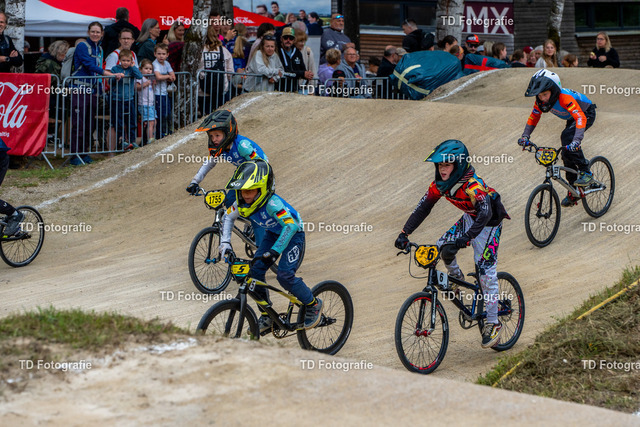 BayBMX2026-05152 | Fotogalerie von Thomas Dettweiler mit Eventbildern und lizenzfreien Fotos. Perfekt als Wandbild, für Büro, Website oder private Nutzung. - Realisiert mit Pictrs.com
